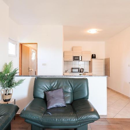 Apartments Miky Vrsi Extérieur photo