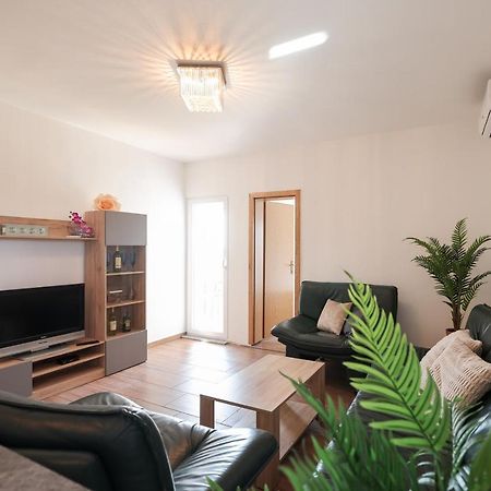 Apartments Miky Vrsi Extérieur photo
