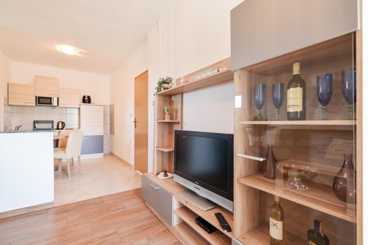 Apartments Miky Vrsi Extérieur photo