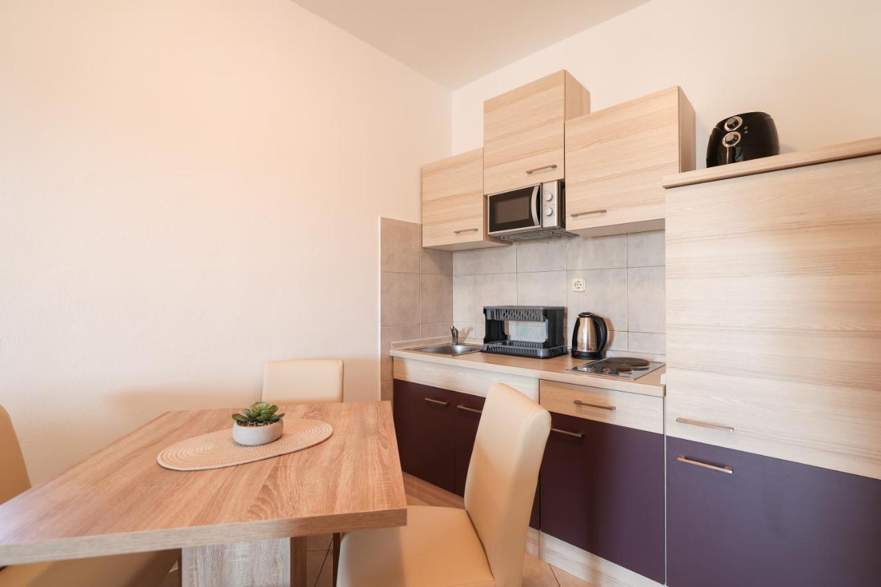 Apartments Miky Vrsi Extérieur photo
