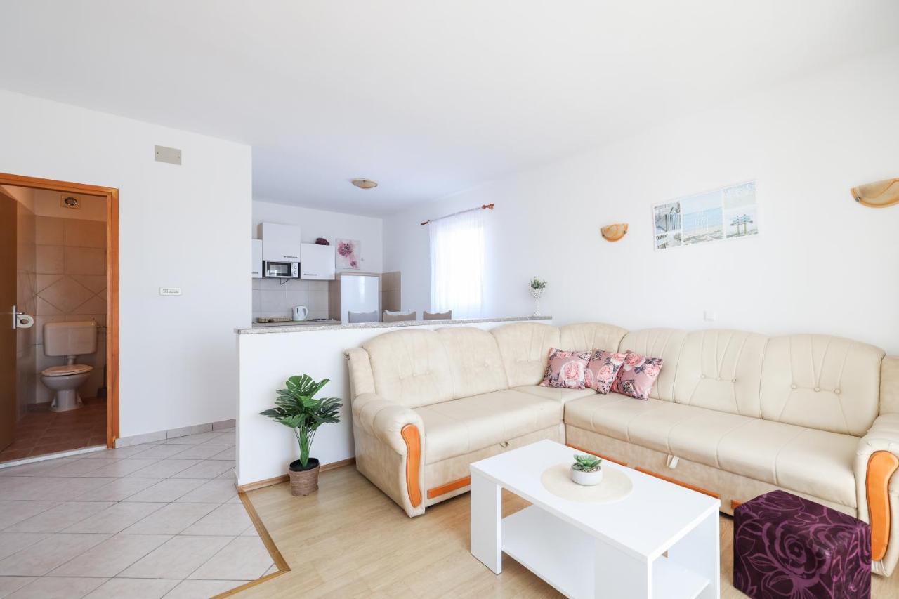 Apartments Miky Vrsi Extérieur photo