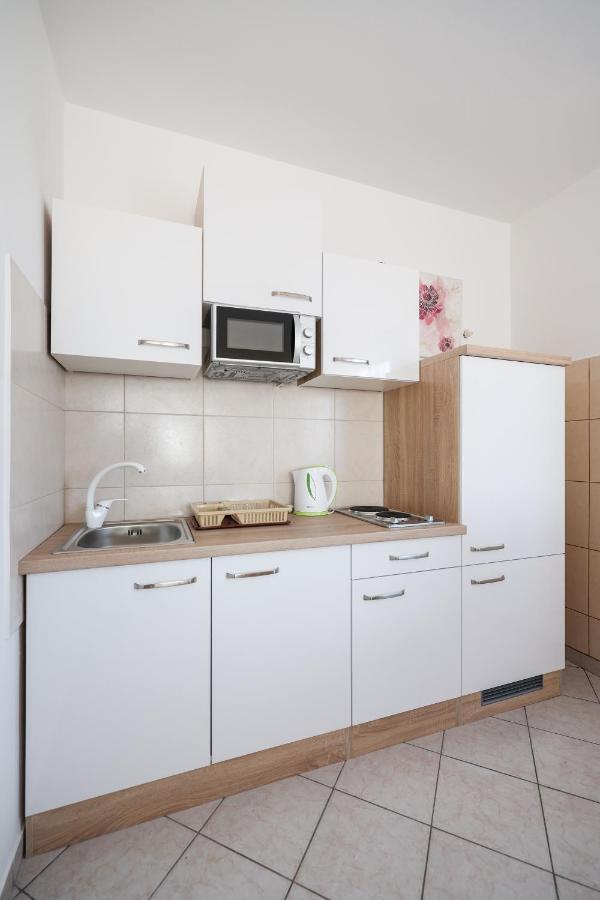 Apartments Miky Vrsi Extérieur photo